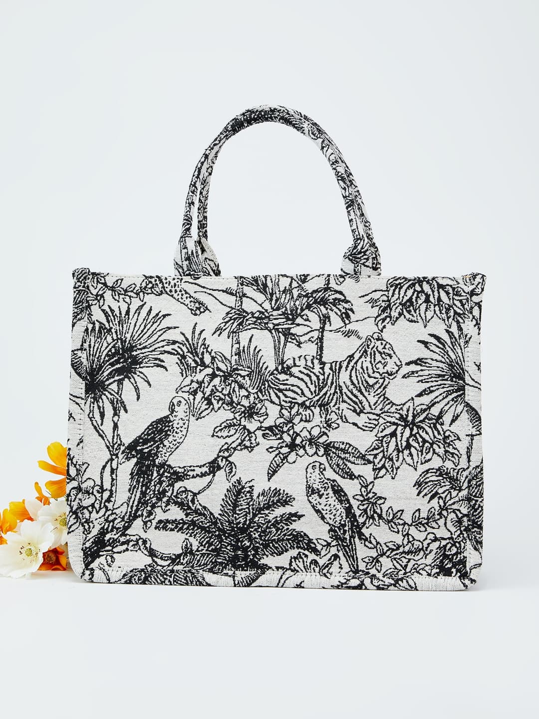 Spring New Jacquard Embroidery Large Capacity Tote Shoulder Bag(Random Pattern)School Bag,School Bookbag,Large Capacity,Classic Casual,Portable, Suitable For Teen Girls Women College Students,White-Collar Workers, Perfect For Back To School,First Day Of School,College,Work, Business, Commute,Shopping