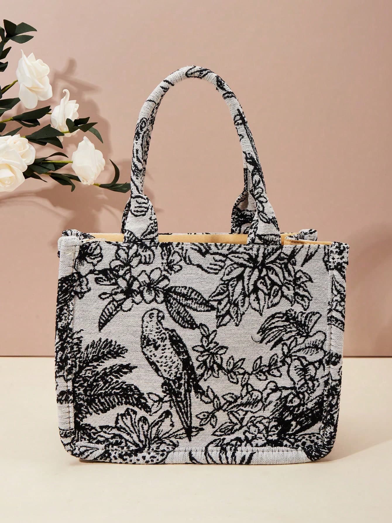 New Spring Jacquard Embroidery Large Capacity Tote Bag/Shoulder Bag (Random Pattern)