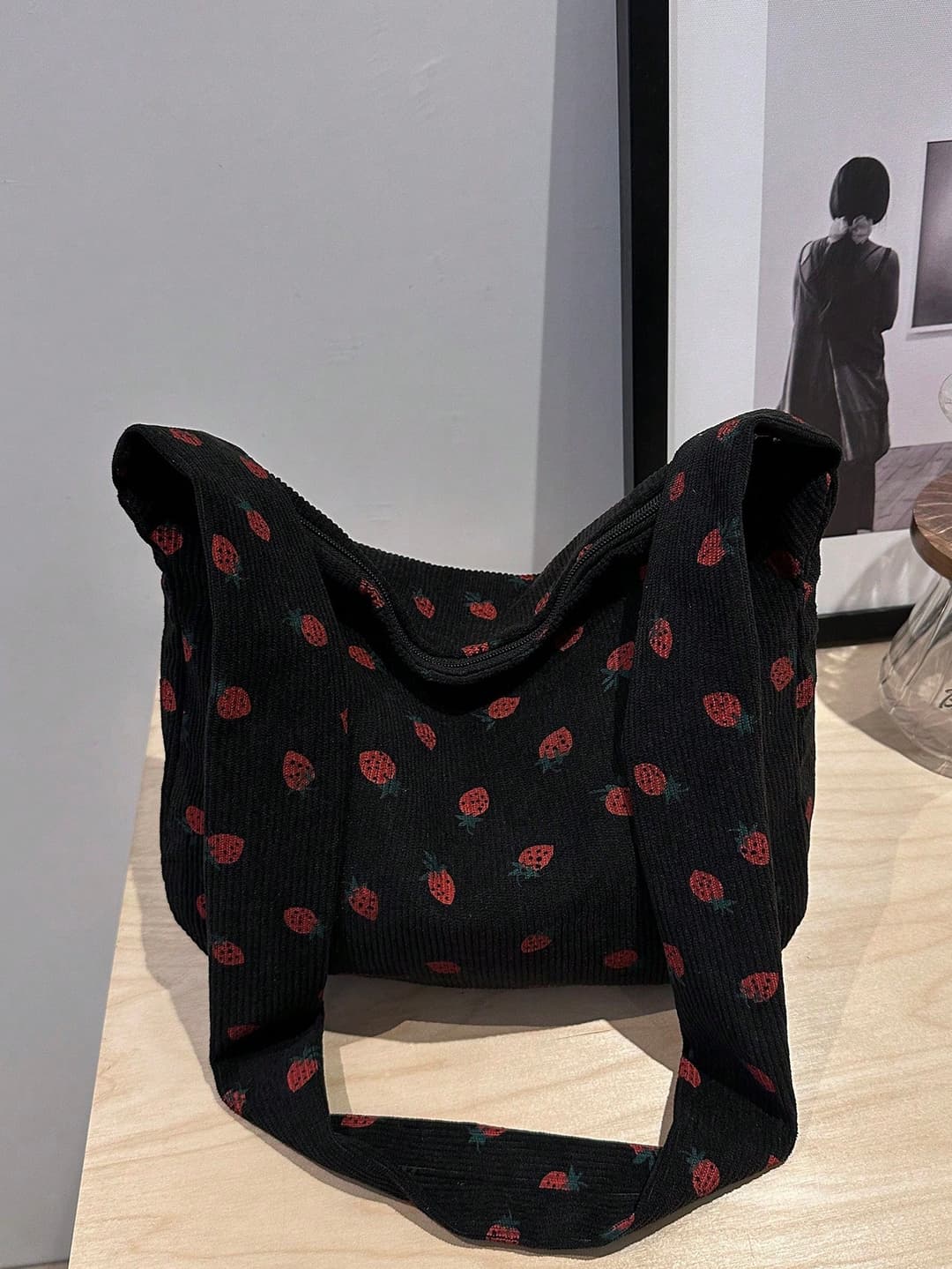 Fashionable Casual Large Capacity Tote Bag Women's Spring Summer New Canvas Bags Strawberry Pattern Shoulder Crossbody Ladies Soft Handbag