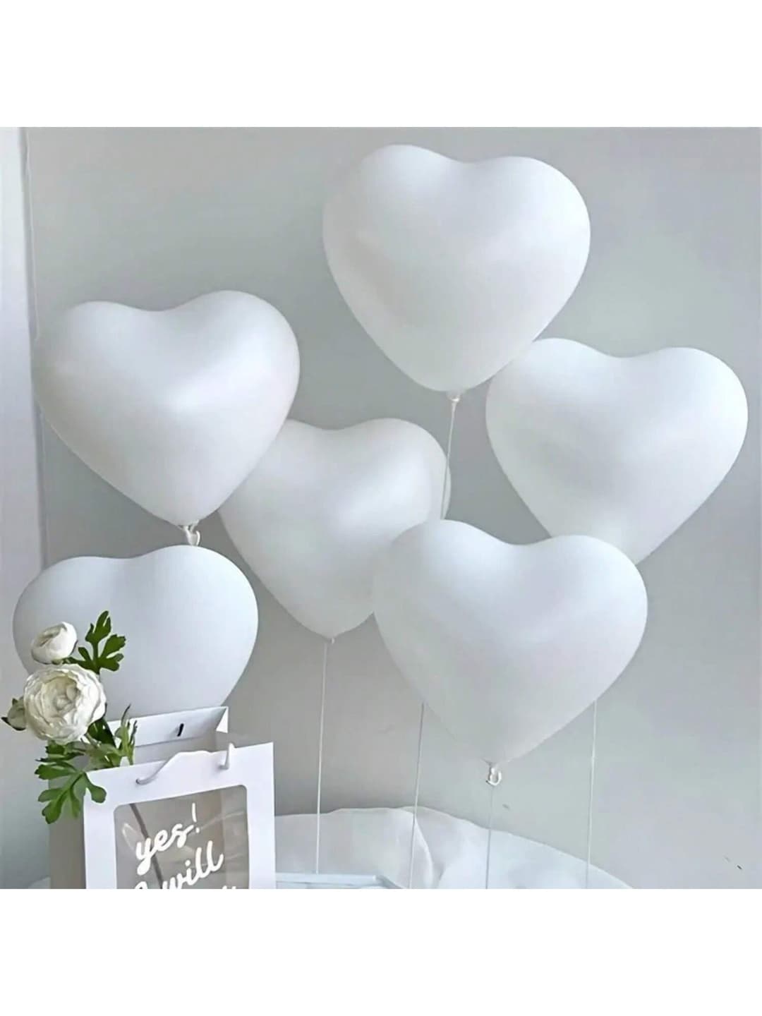 31 Pieces, 10 Inch White Heart-Shaped Latex Balloons With Ribbons, Valentine's Day Decoration, Birthday Decoration, Wedding Decoration, Anniversary Decoration, Theme Event Decoration, Engagement Decoration, Home Decoration, Party Decoration Supplies