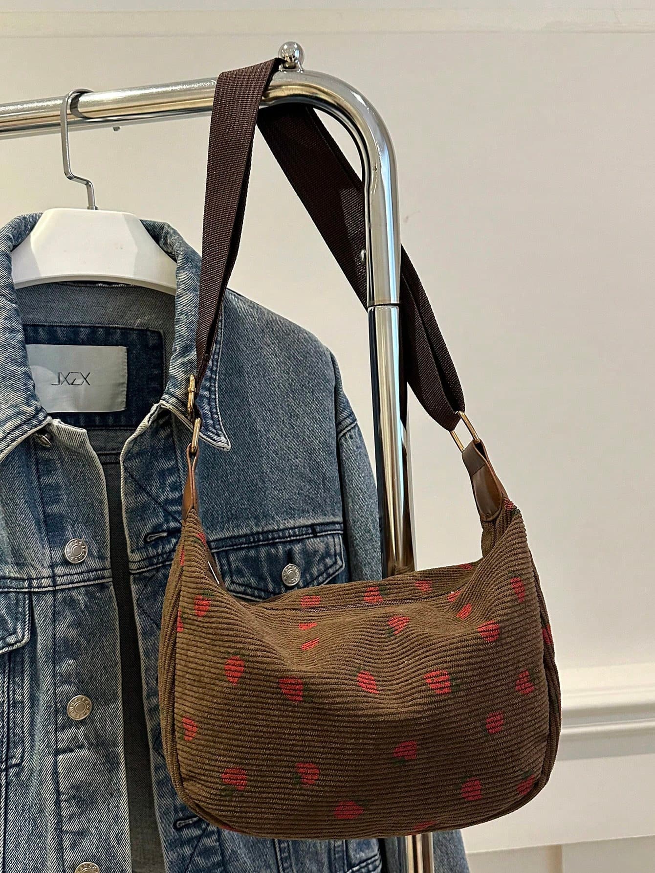 Fashionable Casual Large Capacity Tote Bag For Women, Spring/Summer New Canvas Bag With Strawberry Pattern, Shoulder/Crossbody Soft Bag