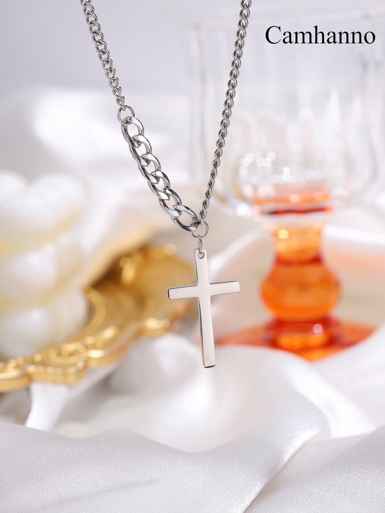 1 Piece Simple Atmosphere Stainless Steel Cross-Shaped Women's Necklace Is Suitable For Sending Girlfriends On Holidays