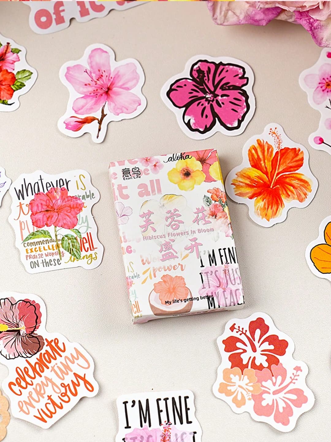 30Pcs/Box Boxed Stickers, Hibiscus Flower Blooming Series, Exquisite Artistic Flower Petal Theme Stickers, Scrapbook Supplies, Decorative Notebooks, Photo Frames, Phone Cases, Water Cups, Garbage Magazines, Stationery Boxes, DIY Personalized Collage