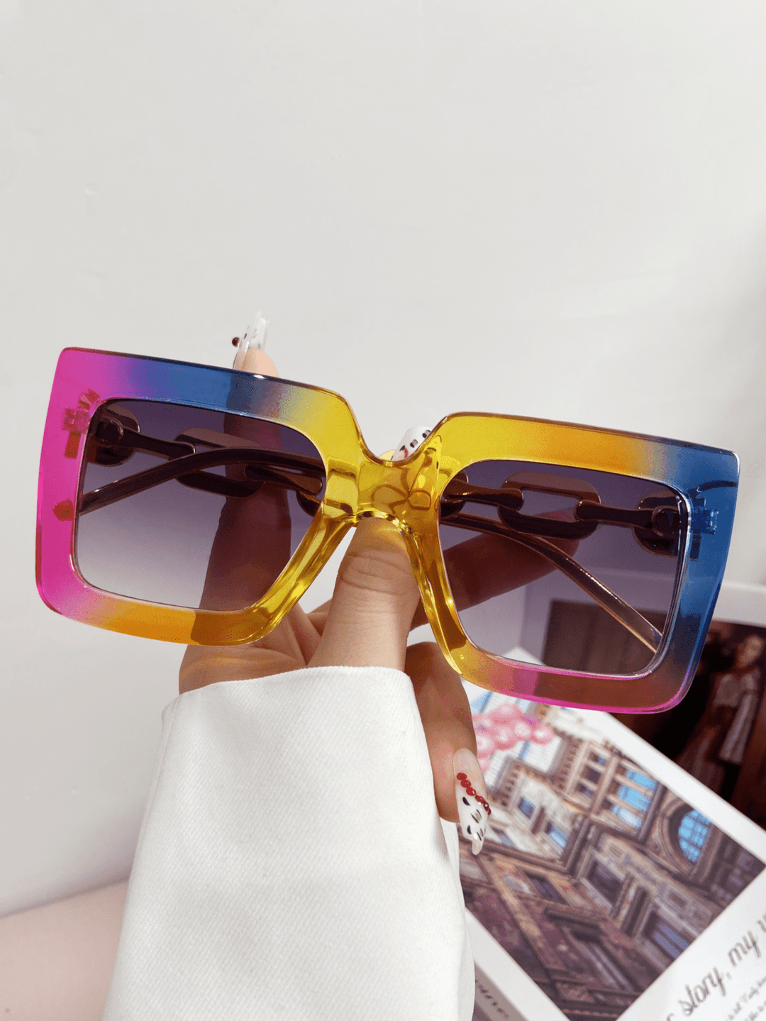 New Retro Square Fashion Glasses, Unisex Chic Chain Big Frame Fashion Glasses, Stylish Outdoor High-End Party Street Snap Fashionable Glasses For Women