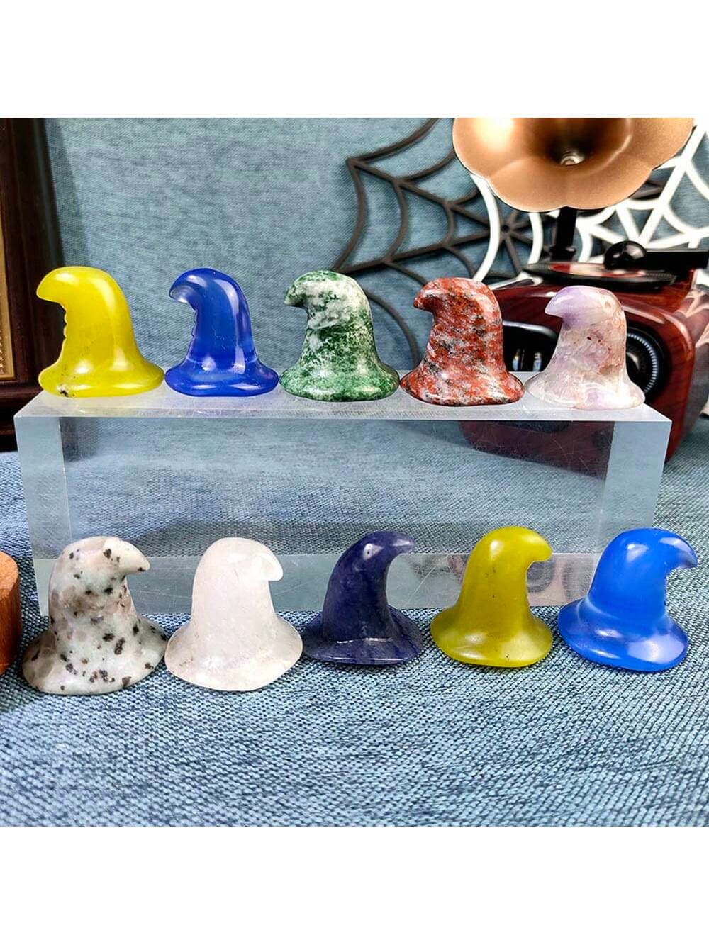1PC Natural Polished Crystal Witch Hat Carving Random Color Healing Reiki Stone Amethyst Opal Wizard Hat Handcrafts Halloween Gifts